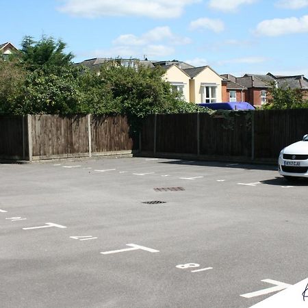 K Suites - Sycamore Court - Free Parking Southampton Eksteriør bilde